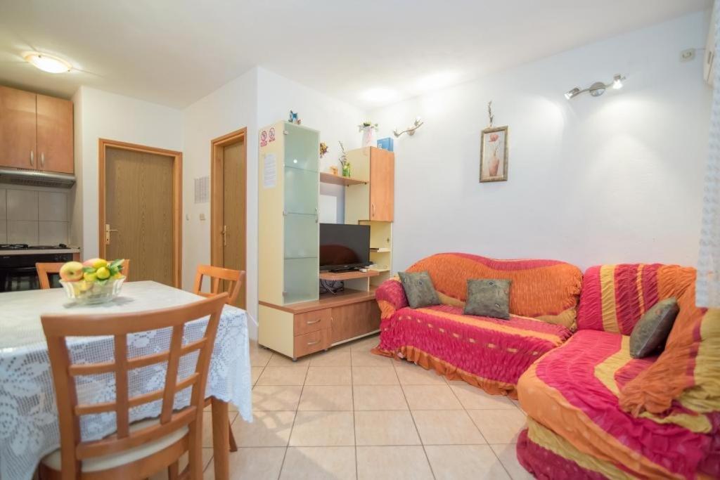 Apartments Longo Supetar Exterior photo