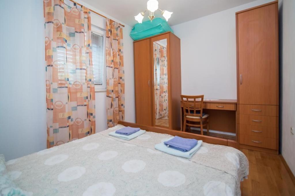 Apartments Longo Supetar Exterior photo